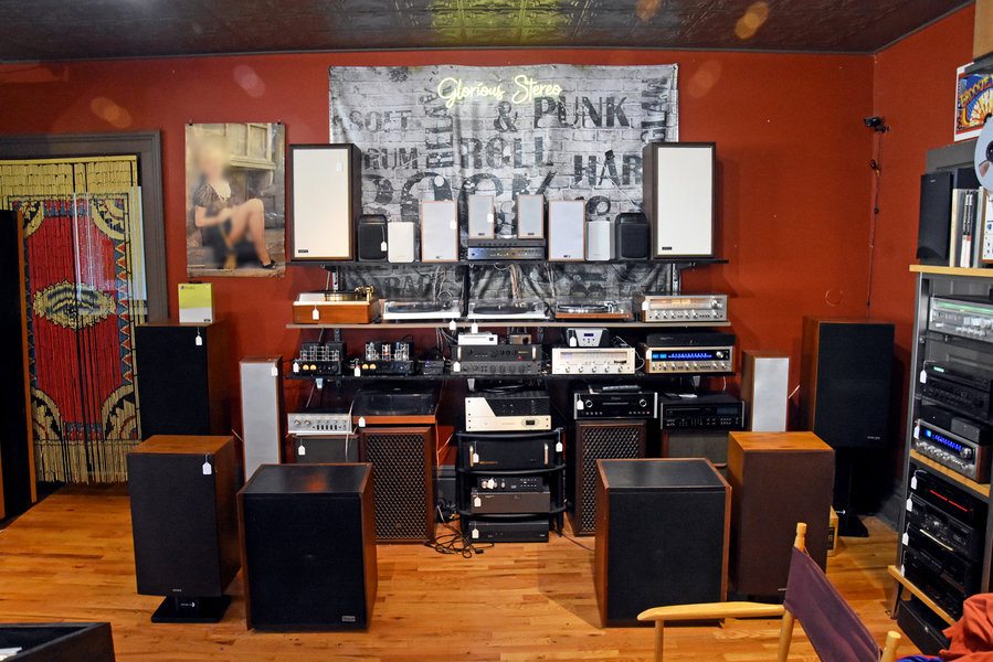 Stereo equipment display at Analog Vault