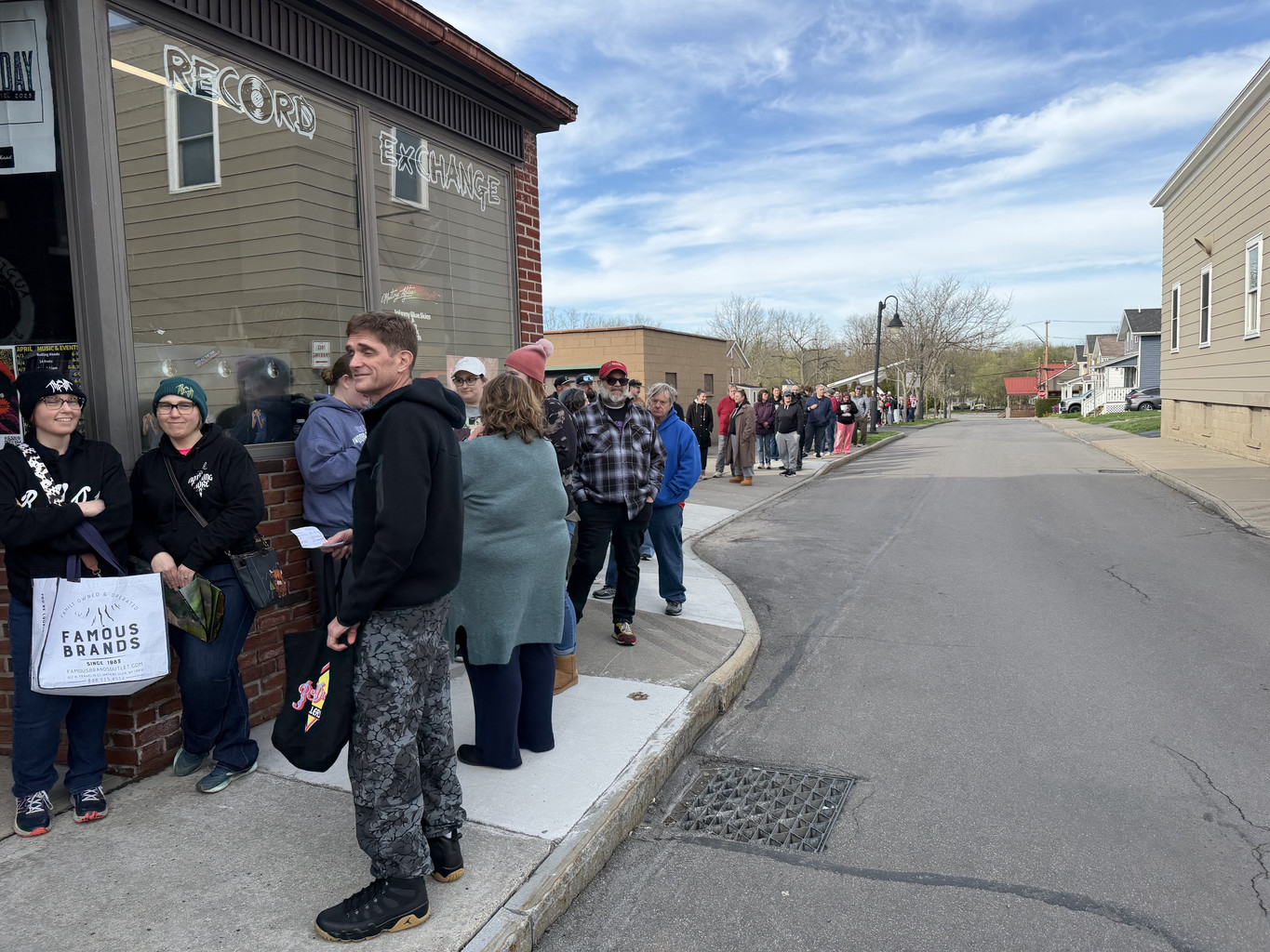 Line outside Canandaigua Record Exchange