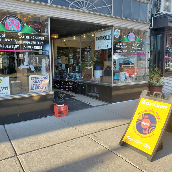 Vintage audio gear inside Mountain Music